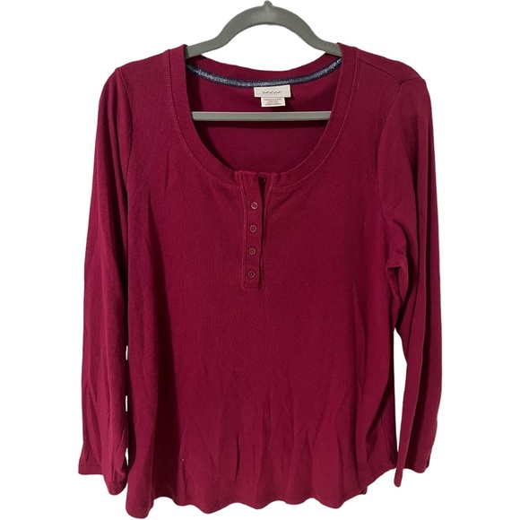 A pajama top in size 1X - Picture 2 of 5